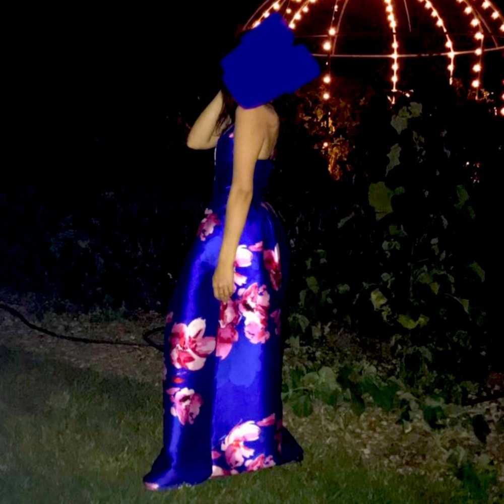 Maxi prom dress. Only worn one time